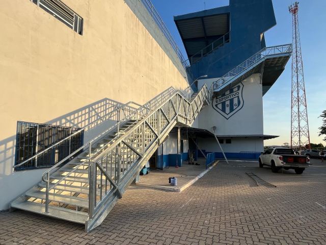 Escada Ginásio Esportivo — foto 4